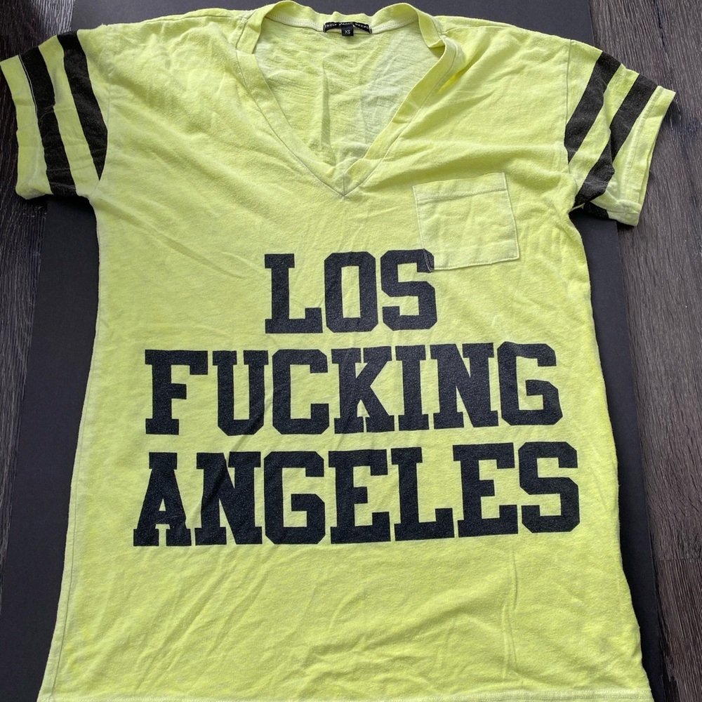 Truly Madly Deeply Los Angeles LA T-Shirt Size XS